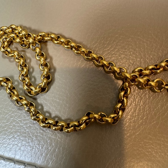 CHANEL Vintage 24K gold plated Textured Magnifier Necklace - Picture 9 of 9